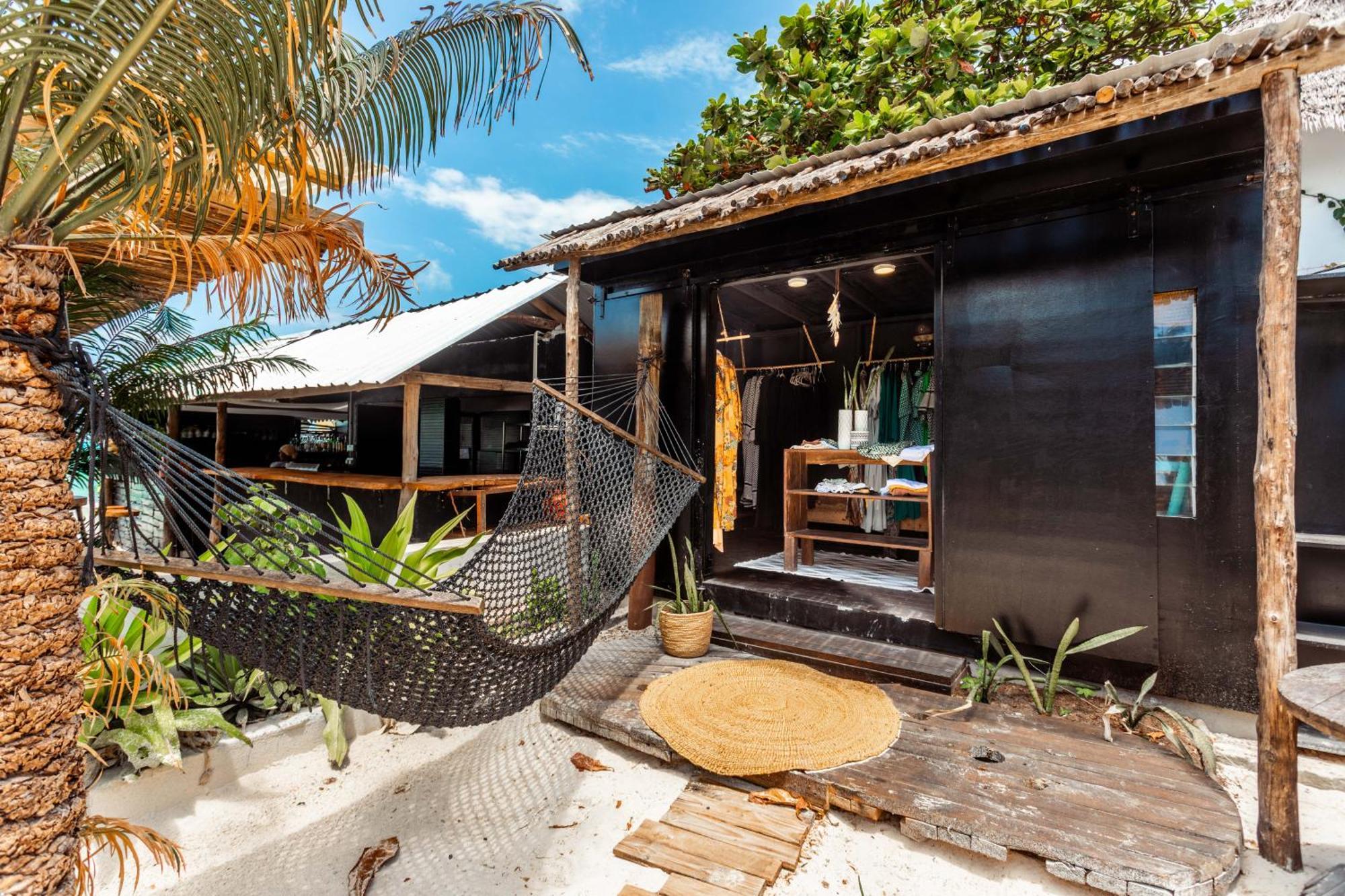 B4 Boutique Hotel Paje Exterior photo